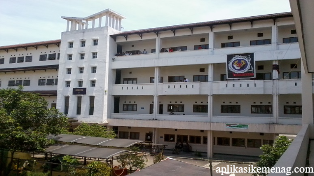 Informasi Sekolah Tinggi Teknologi Cirebon